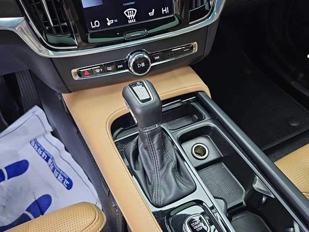 볼보 V90 V90 크로스컨트리 T5 프로 AWD 이미지 8