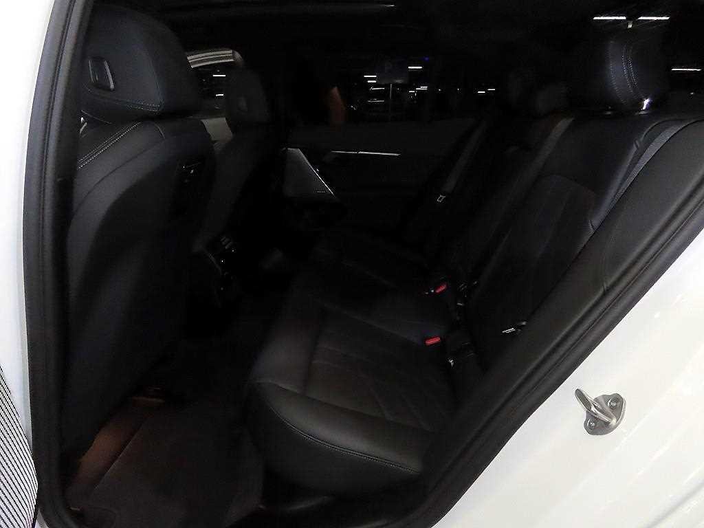 BMW 5시리즈 5시리즈 (G60) 520i M 스포츠 이미지 7