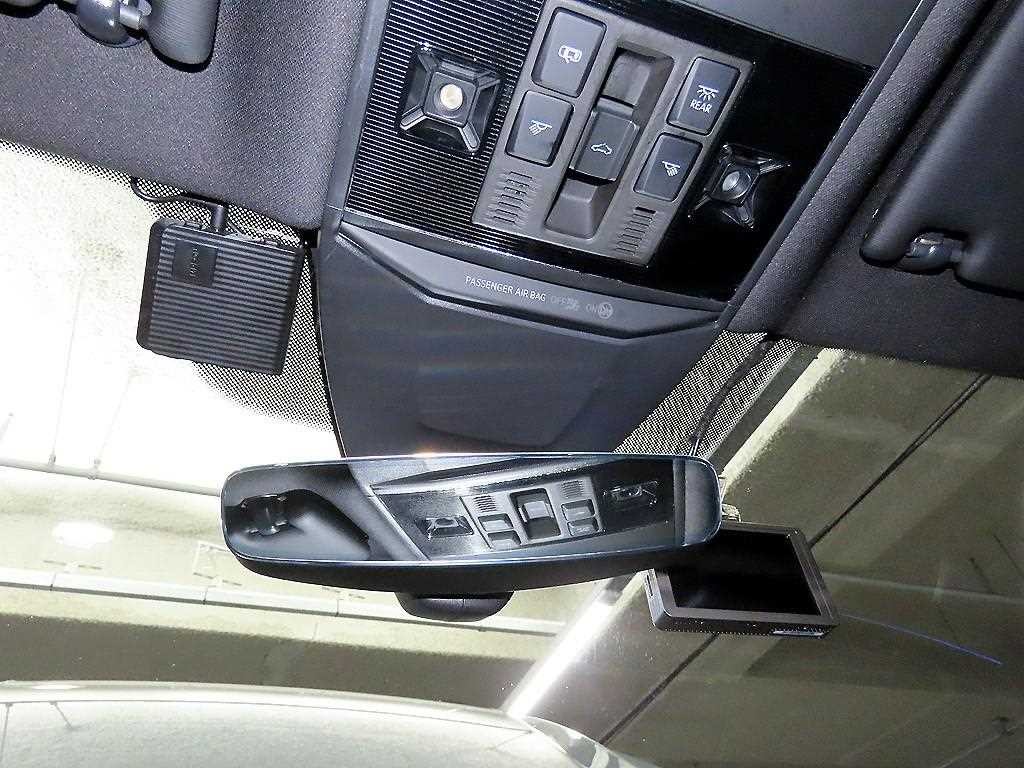 폭스바겐 아테온 2.0 TDI 엘레강스 프레스티지 이미지 14