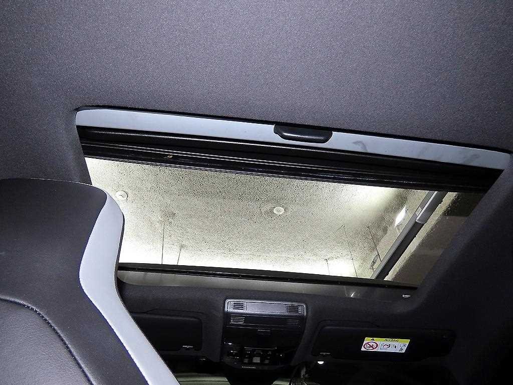 폭스바겐 아테온 2.0 TDI 엘레강스 프레스티지 이미지 15