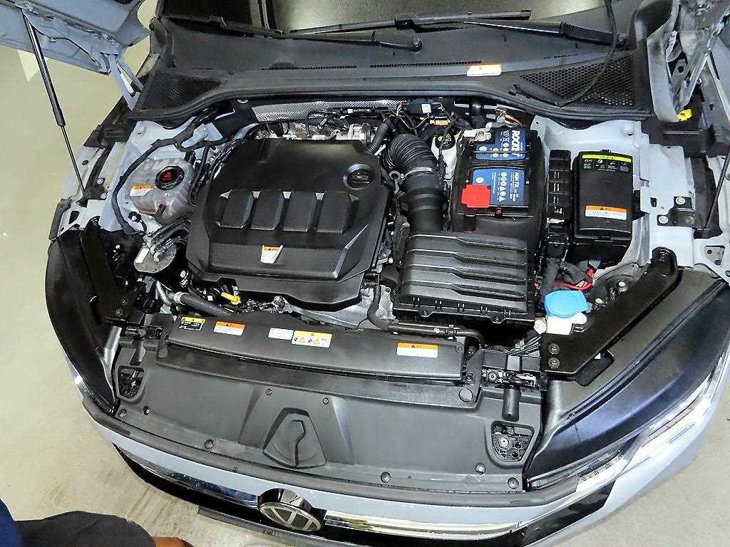 폭스바겐 아테온 2.0 TDI 엘레강스 프레스티지 이미지 19