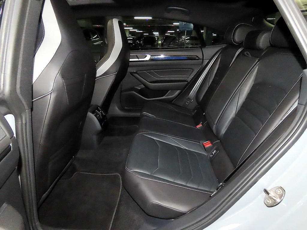 폭스바겐 아테온 2.0 TDI 엘레강스 프레스티지 이미지 7