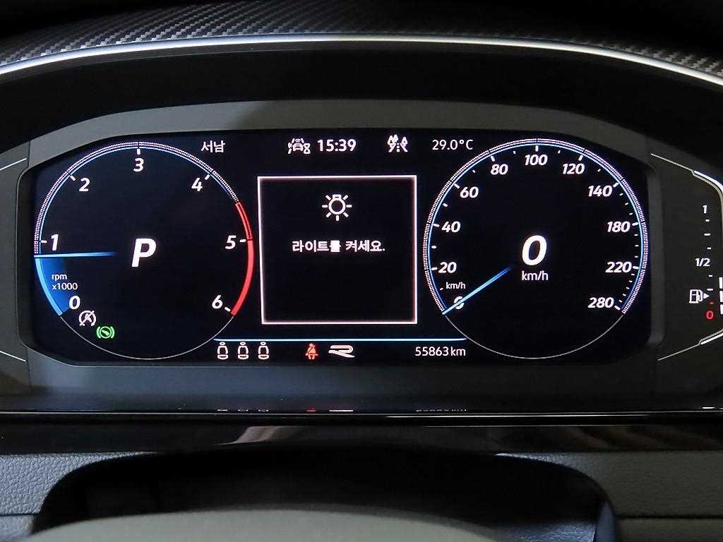 폭스바겐 아테온 2.0 TDI 엘레강스 프레스티지 이미지 9