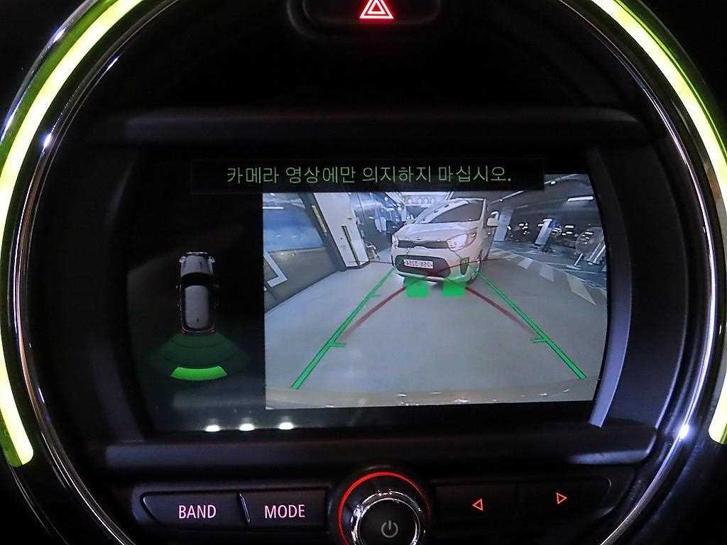미니 쿠퍼 기본형 3세대 이미지 14