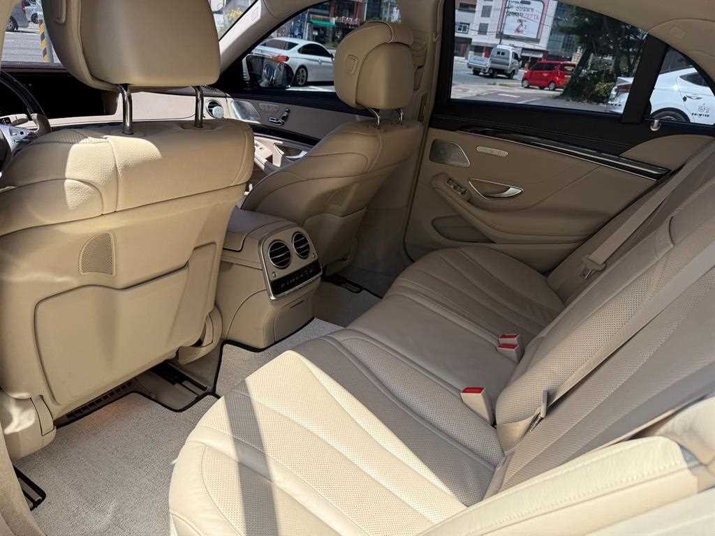 벤츠 S 클래스 S클래스-W222 S 350 d 4MATIC AMG Line 이미지 8