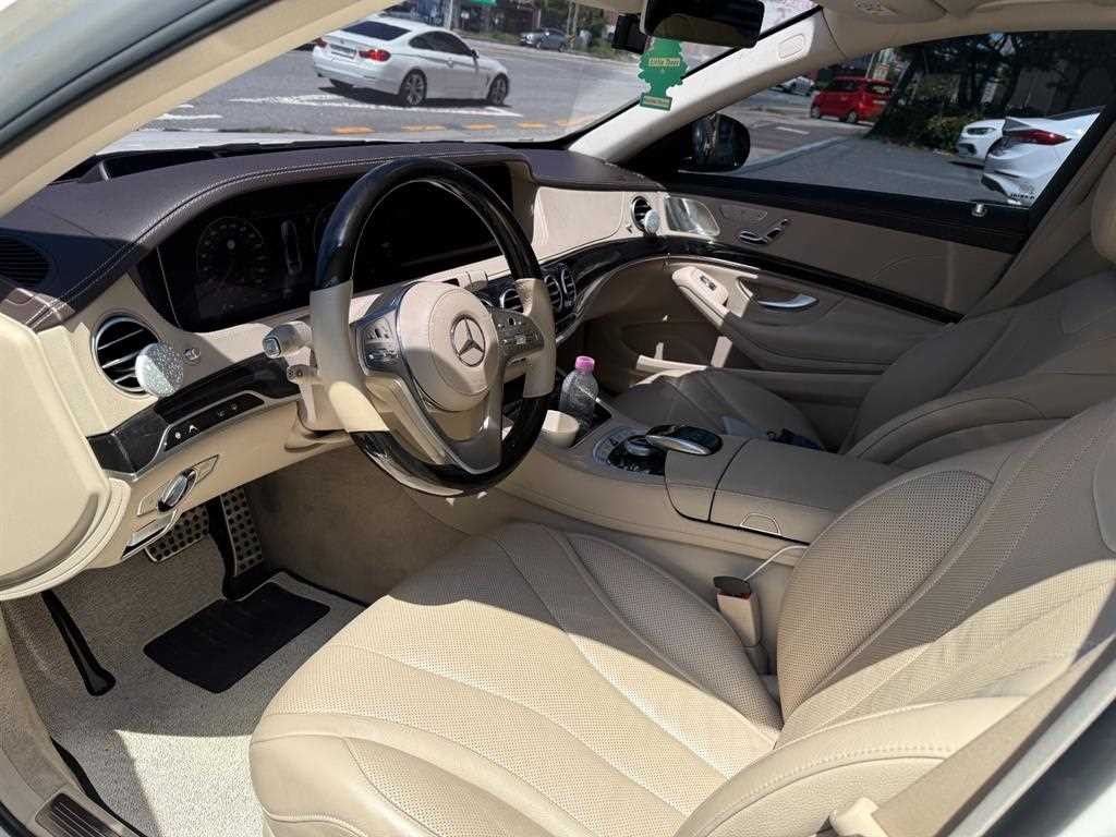 벤츠 S 클래스 S클래스-W222 S 350 d 4MATIC AMG Line 이미지 9