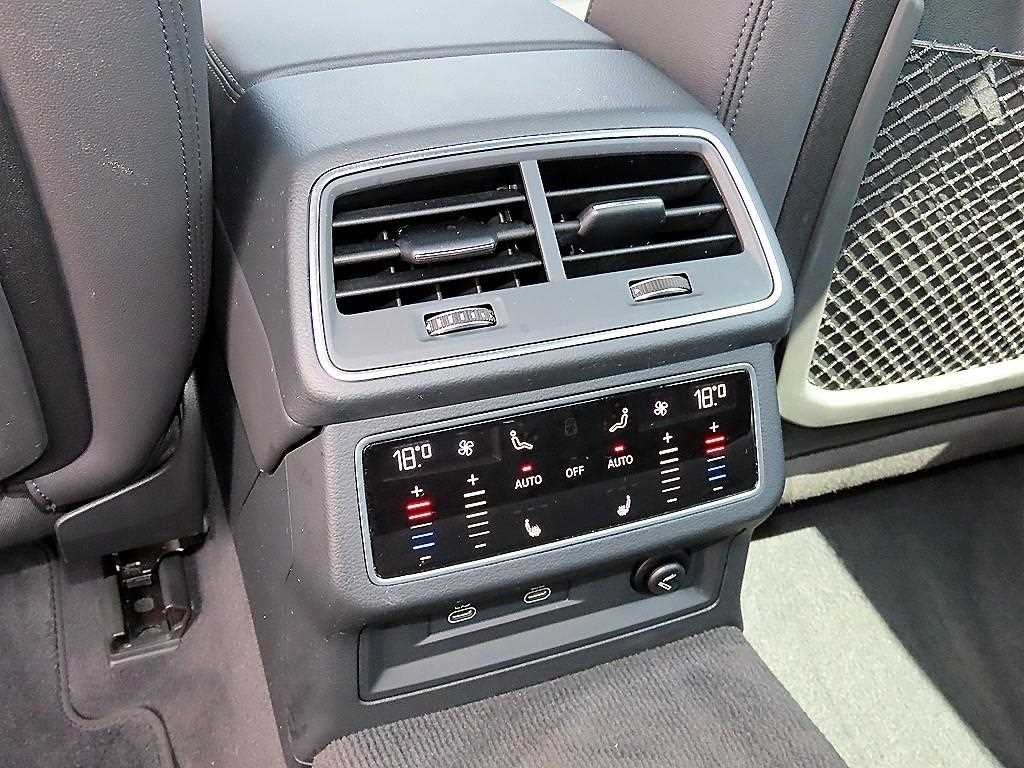아우디 A6 A6 (C8) 45 TFSI 프리미엄 이미지 16