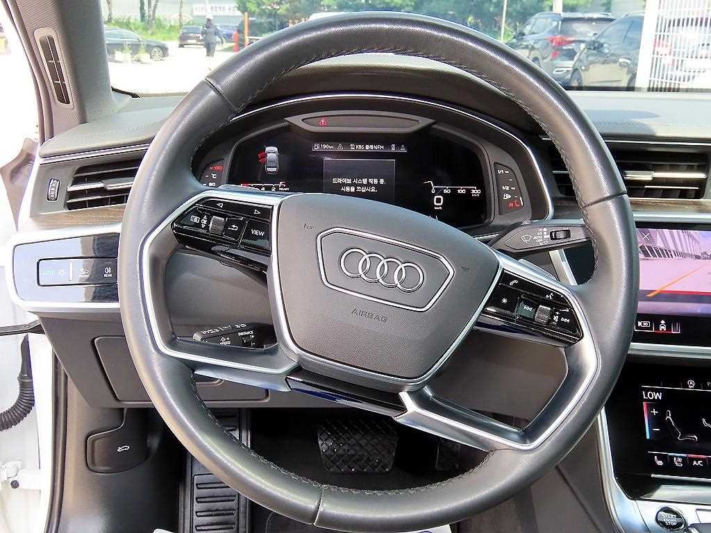 아우디 A6 A6 (C8) 45 TFSI 프리미엄 이미지 8