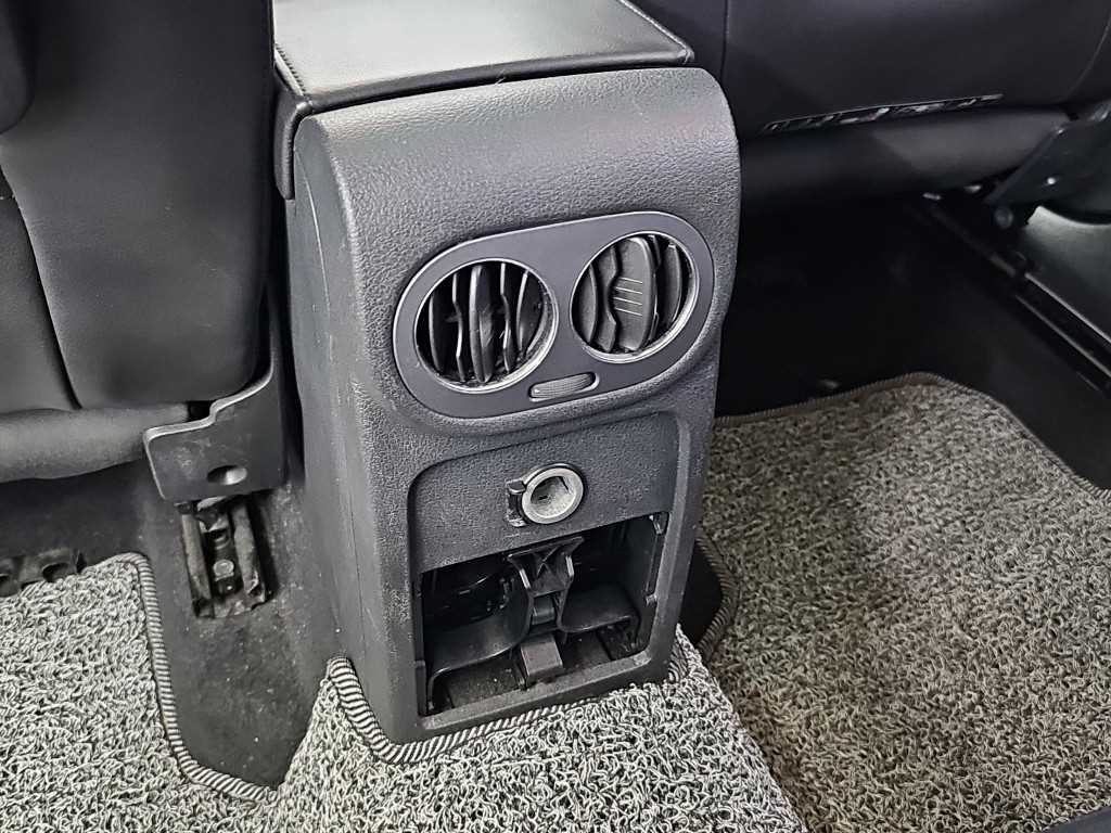 폭스바겐 티구안 뉴티구안 2.0 TDI 프리미엄 이미지 13
