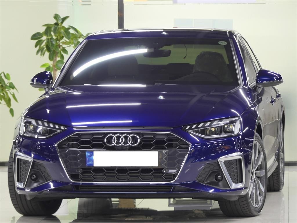 아우디 A4 A4 (B9) 40 TFSI 프리미엄 이미지 1
