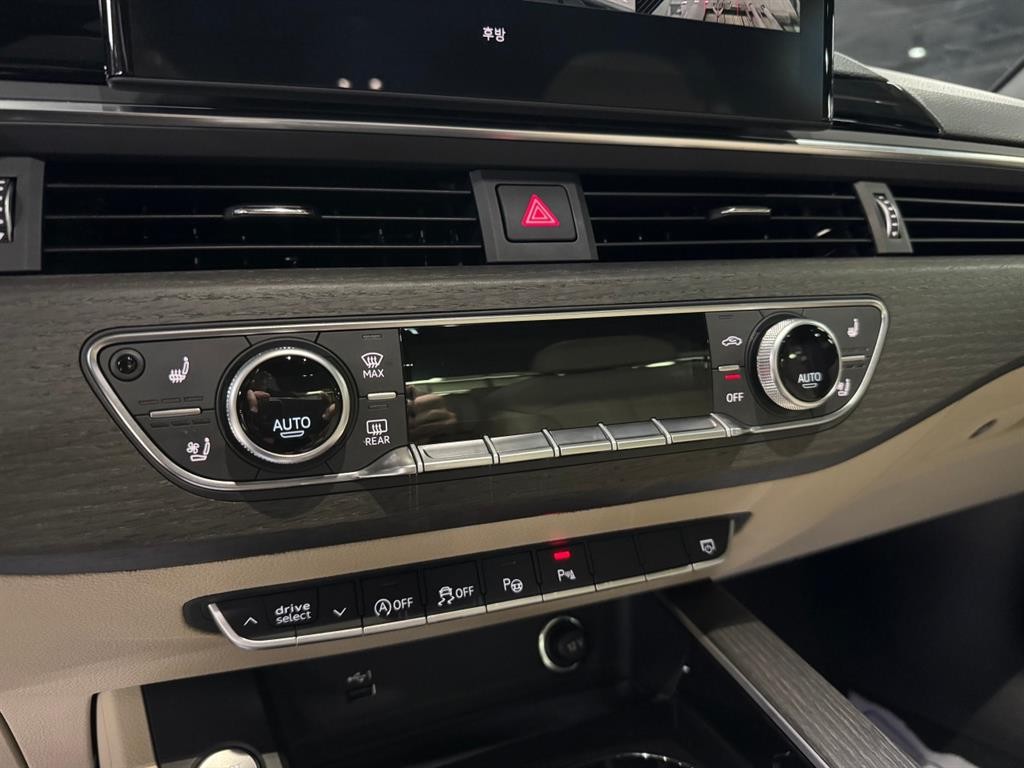 아우디 A4 A4 (B9) 40 TFSI 프리미엄 이미지 10