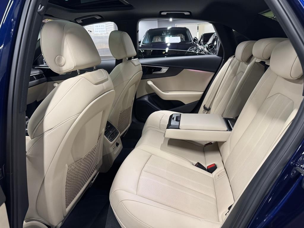 아우디 A4 A4 (B9) 40 TFSI 프리미엄 이미지 12