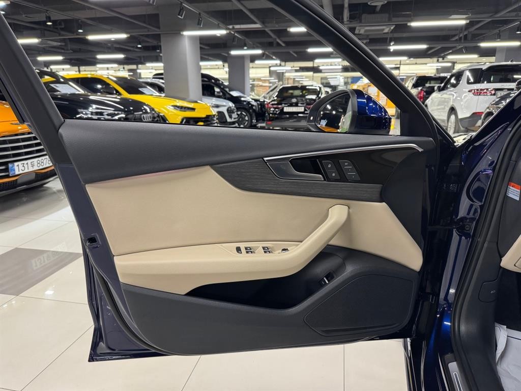 아우디 A4 A4 (B9) 40 TFSI 프리미엄 이미지 7