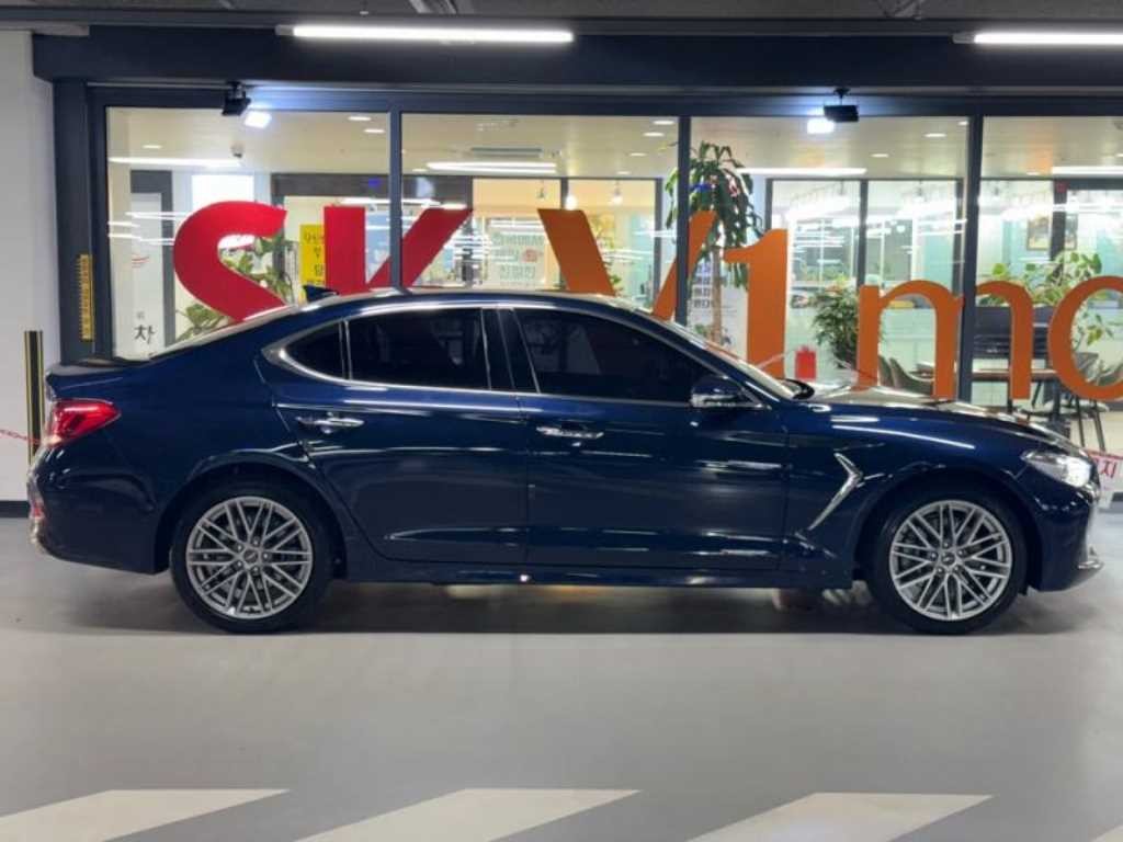 제네시스 G70 2.0T 엘리트 이미지 3