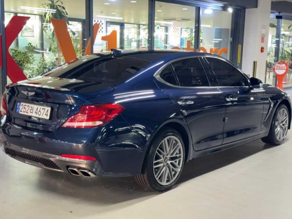 제네시스 G70 2.0T 엘리트 이미지 4