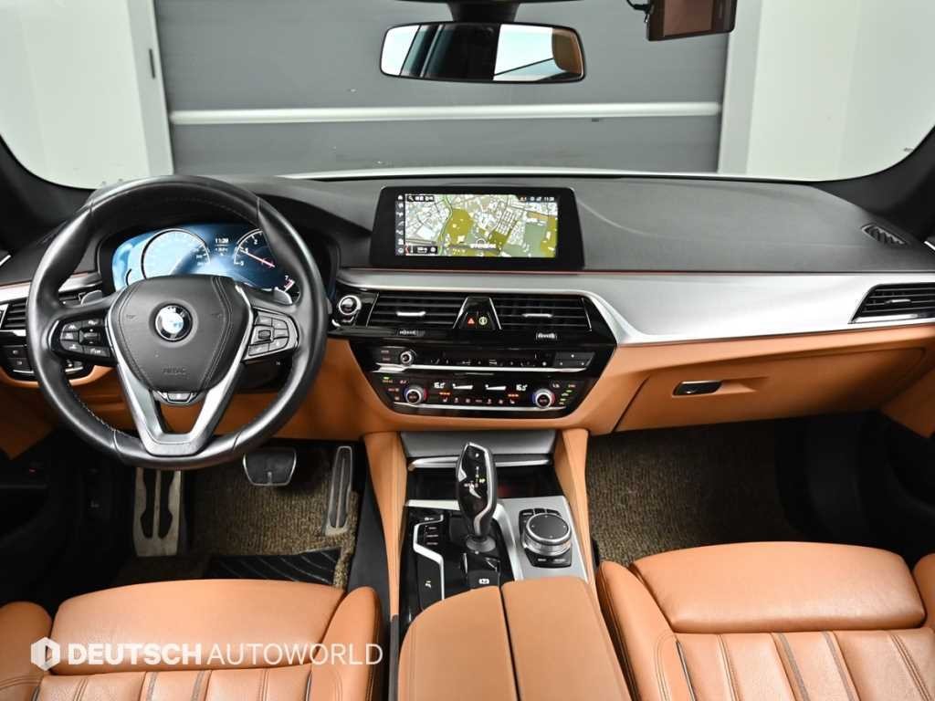 BMW 5시리즈 5시리즈 (G30) 530i xDrive M 스포츠 이미지 7