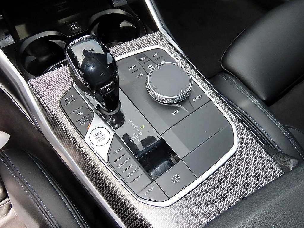 BMW 3시리즈 3시리즈 (G20) 320d M 스포츠 이미지 12