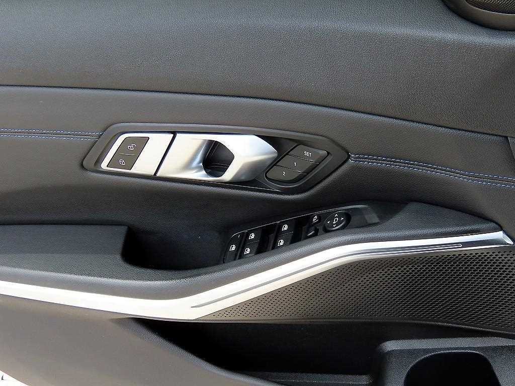BMW 3시리즈 3시리즈 (G20) 320d M 스포츠 이미지 13
