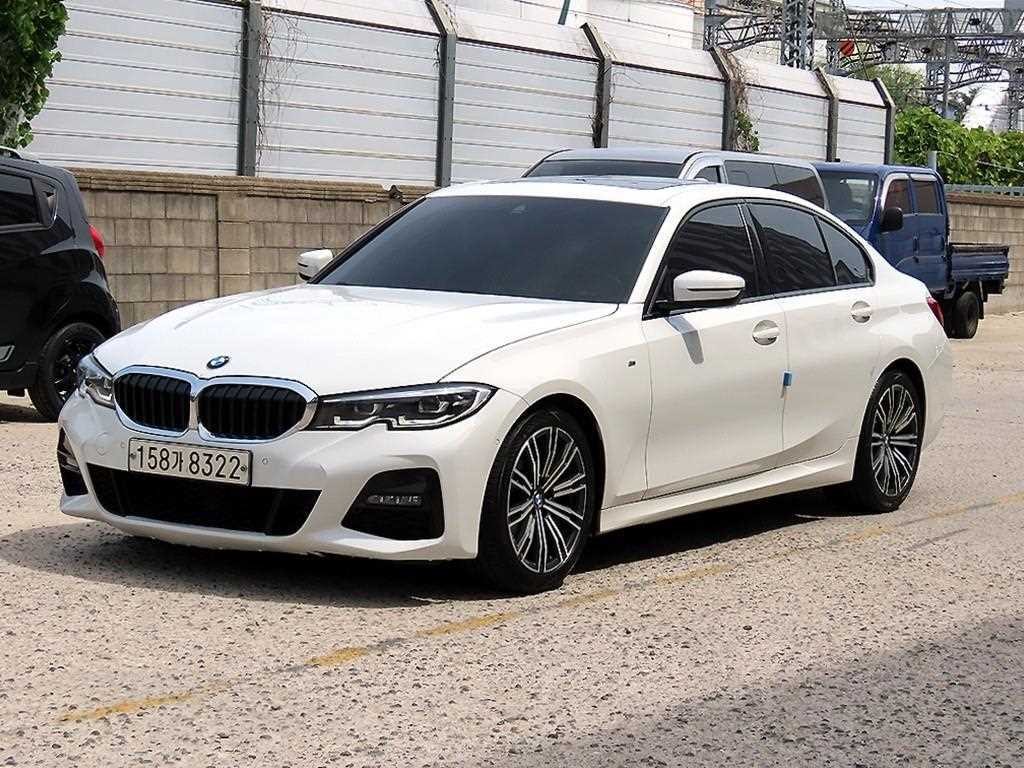BMW 3시리즈 3시리즈 (G20) 320d M 스포츠 이미지 2