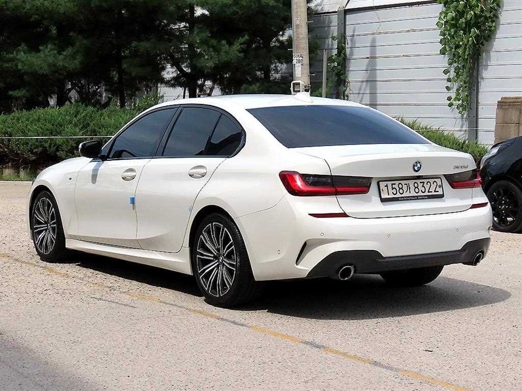 BMW 3시리즈 3시리즈 (G20) 320d M 스포츠 이미지 3