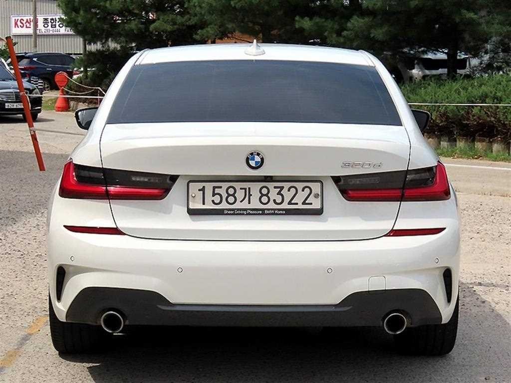 BMW 3시리즈 3시리즈 (G20) 320d M 스포츠 이미지 4