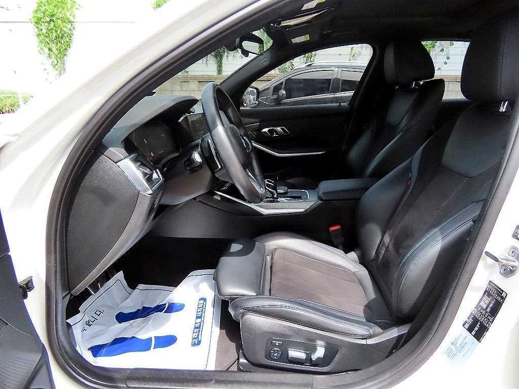 BMW 3시리즈 3시리즈 (G20) 320d M 스포츠 이미지 5