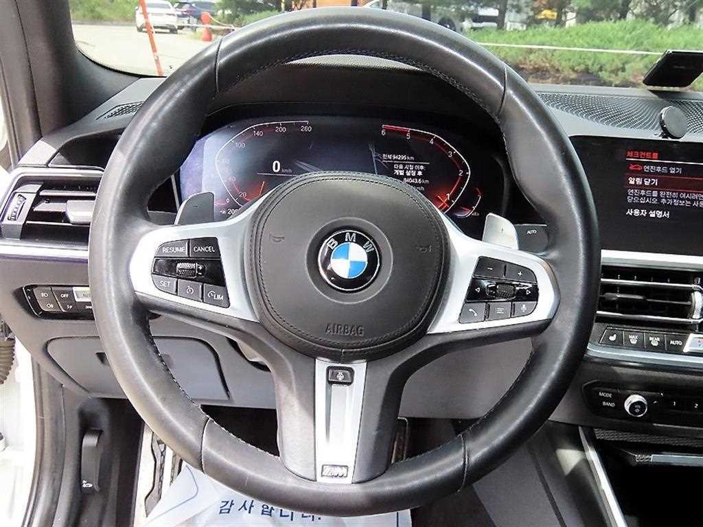 BMW 3시리즈 3시리즈 (G20) 320d M 스포츠 이미지 8