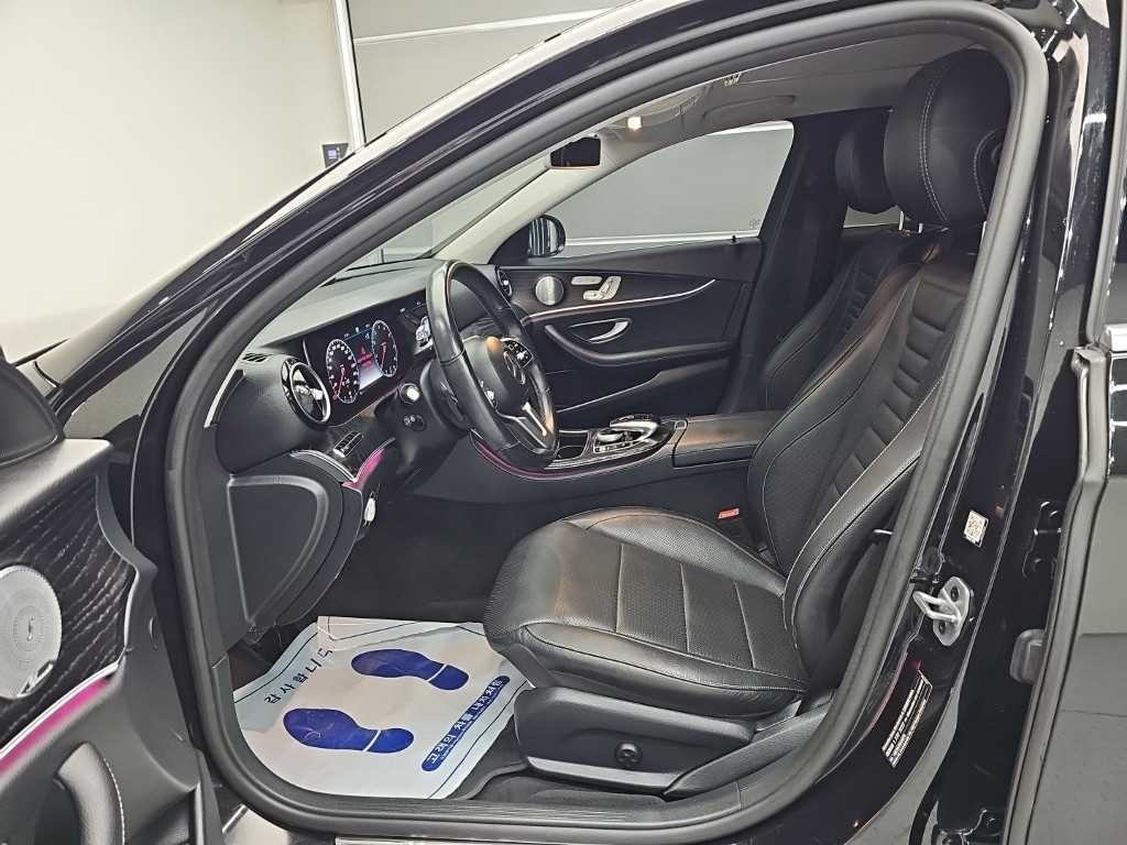 벤츠 E 클래스 E-클래스 W213 E300 4MATIC 아방가르드 이미지 11