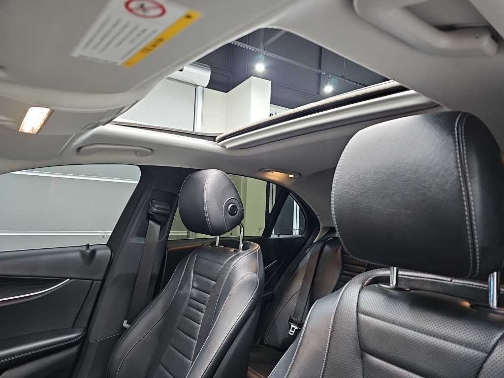 벤츠 E 클래스 E-클래스 W213 E300 4MATIC 아방가르드 이미지 14