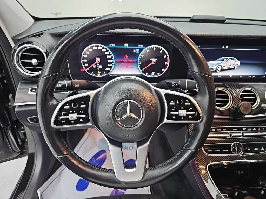 벤츠 E 클래스 E-클래스 W213 E300 4MATIC 아방가르드 이미지 9