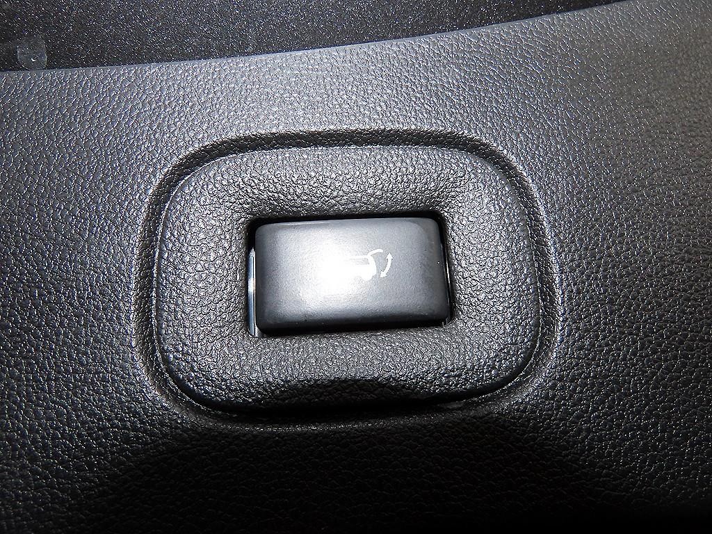 르노코리아(삼성) QM6 더뉴QM6 2.0 LPe LE 2WD 이미지 16