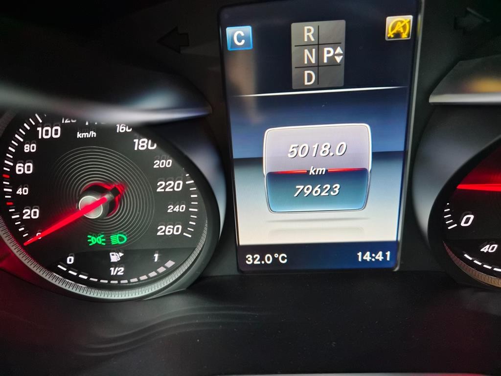 벤츠 C 클래스 C클래스 W205 C220 d 아방가르드 이미지 11
