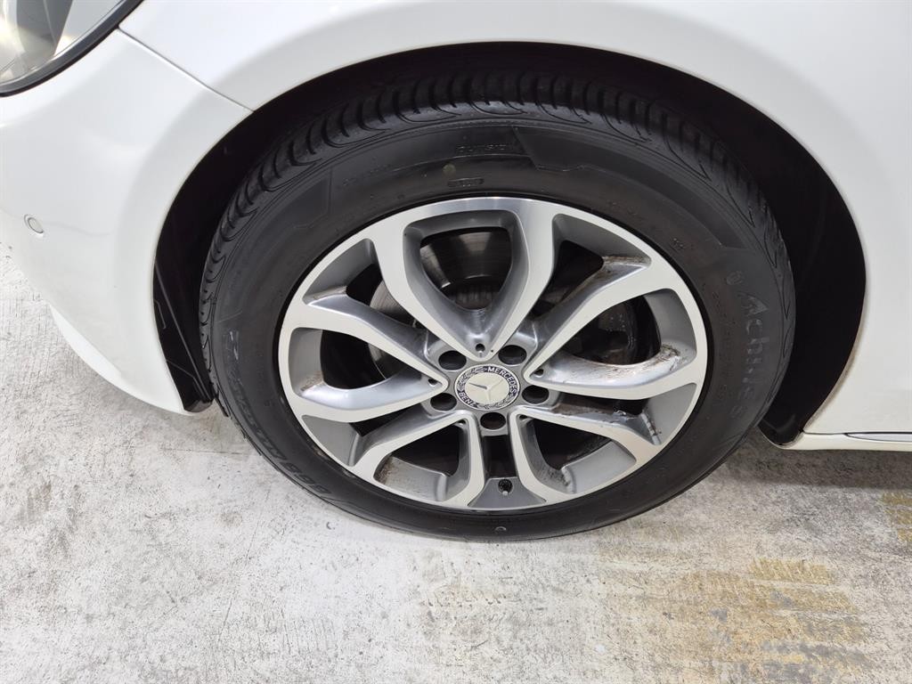 벤츠 C 클래스 C클래스 W205 C220 d 아방가르드 이미지 19