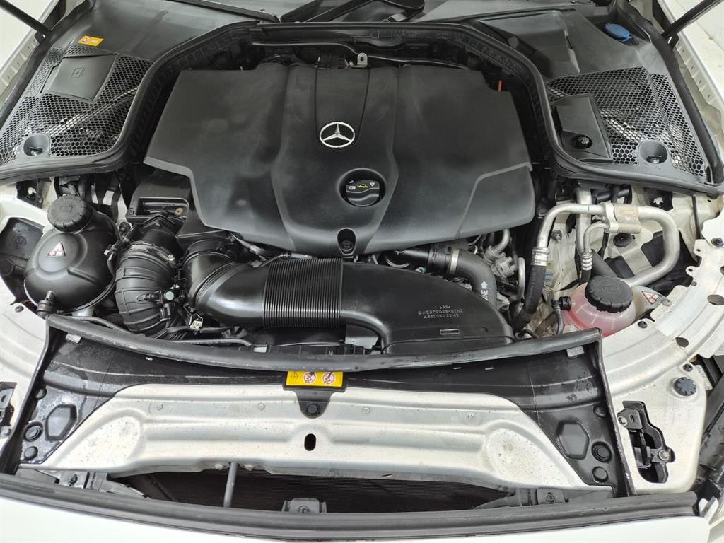 벤츠 C 클래스 C클래스 W205 C220 d 아방가르드 이미지 20