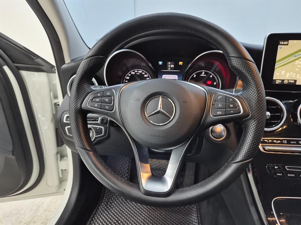 벤츠 C 클래스 C클래스 W205 C220 d 아방가르드 이미지 7
