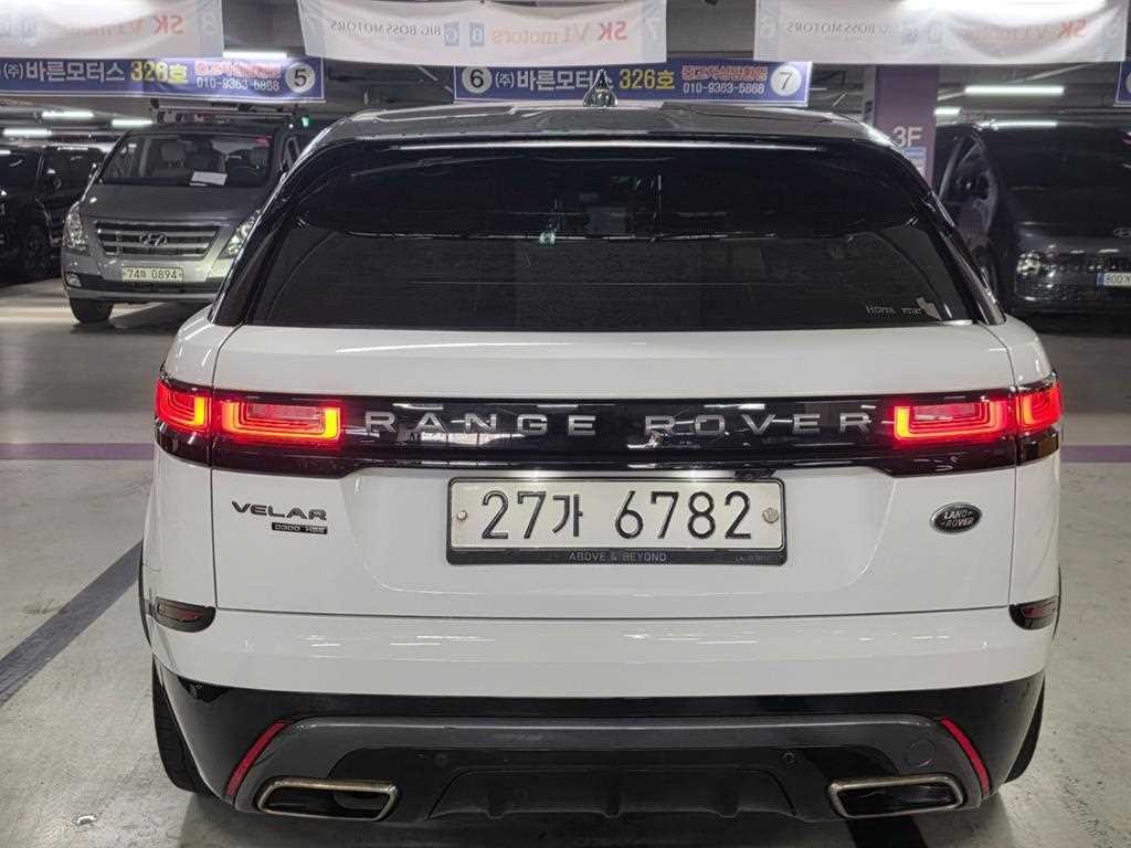 랜드로버 레인지로버 벨라 3.0 D300 R-다이나믹 HSE 이미지 5