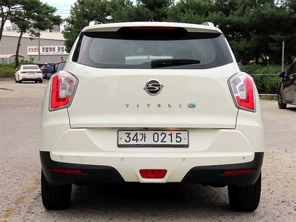 KG모빌리티(쌍용) 티볼리 디젤 2WD 1.6 VX 이미지 4