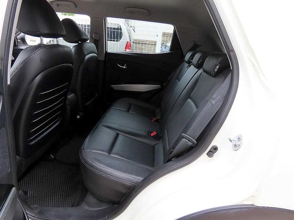 KG모빌리티(쌍용) 티볼리 디젤 2WD 1.6 VX 이미지 6