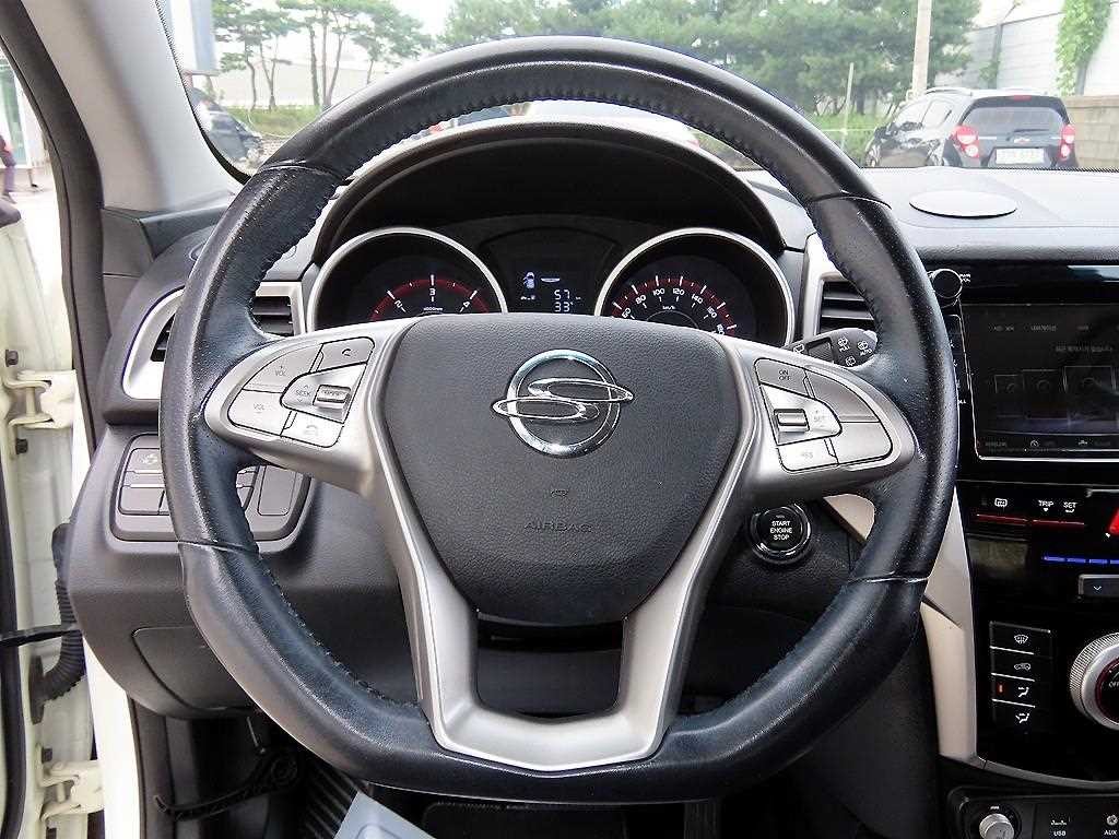 KG모빌리티(쌍용) 티볼리 디젤 2WD 1.6 VX 이미지 8