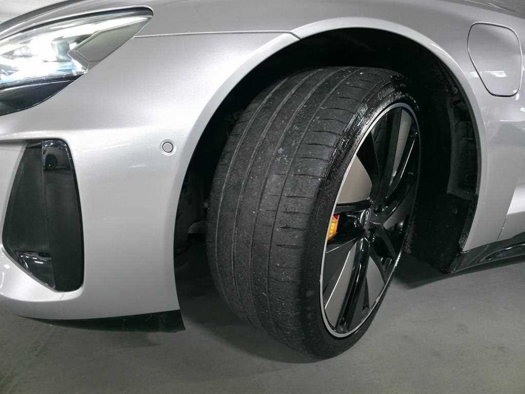 아우디 e-트론 GT GT 콰트로 프리미엄 이미지 12