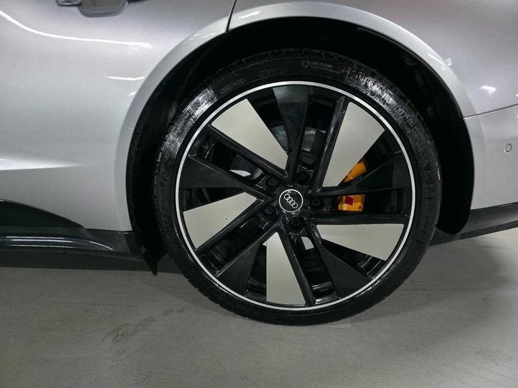 아우디 e-트론 GT GT 콰트로 프리미엄 이미지 13