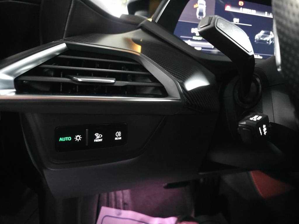 아우디 e-트론 GT GT 콰트로 프리미엄 이미지 17