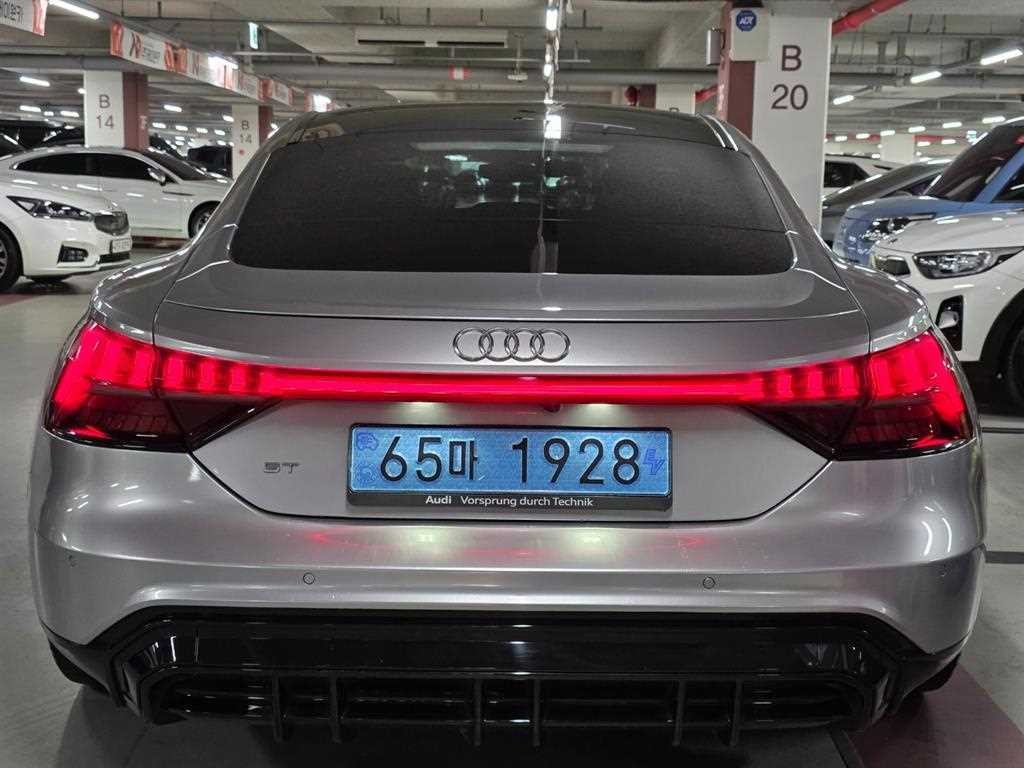 아우디 e-트론 GT GT 콰트로 프리미엄 이미지 5