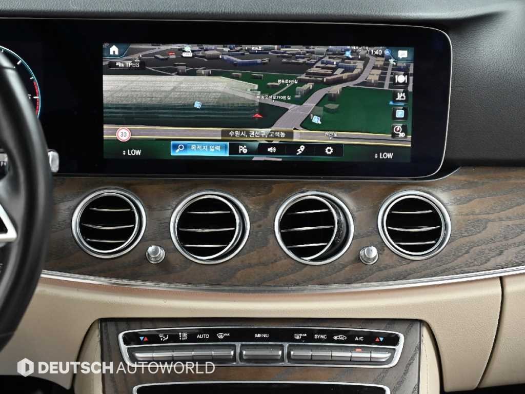 벤츠 E 클래스 E-클래스 W213 E220d 4MATIC 익스클루시브 이미지 14