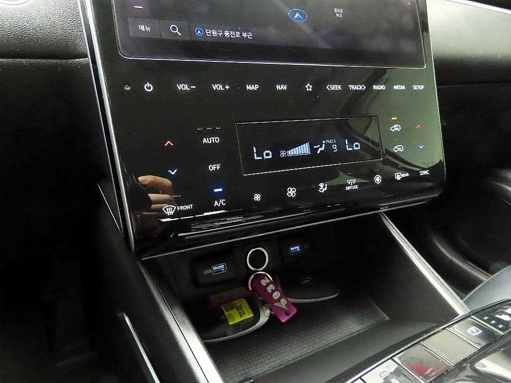 현대 투싼 투싼 (NX4) 디젤 2.0 2WD 모던 이미지 16