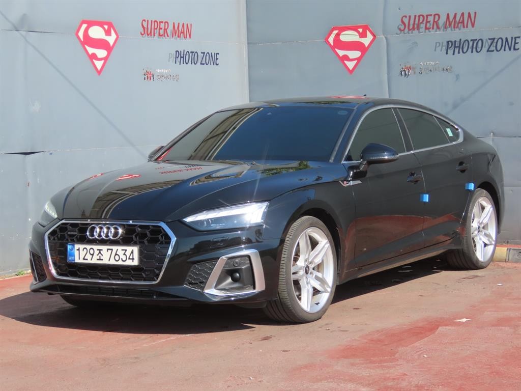 아우디 A5 A5 (F5) 40 TFSI 콰트로 프리미엄 스포트백 이미지 1