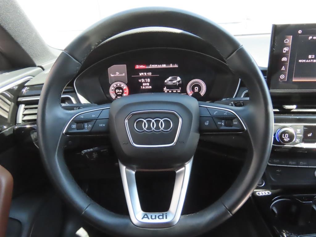 아우디 A5 A5 (F5) 40 TFSI 콰트로 프리미엄 스포트백 이미지 11