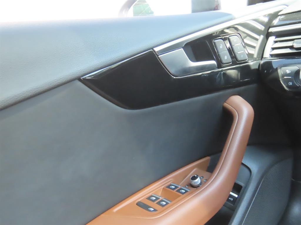 아우디 A5 A5 (F5) 40 TFSI 콰트로 프리미엄 스포트백 이미지 14