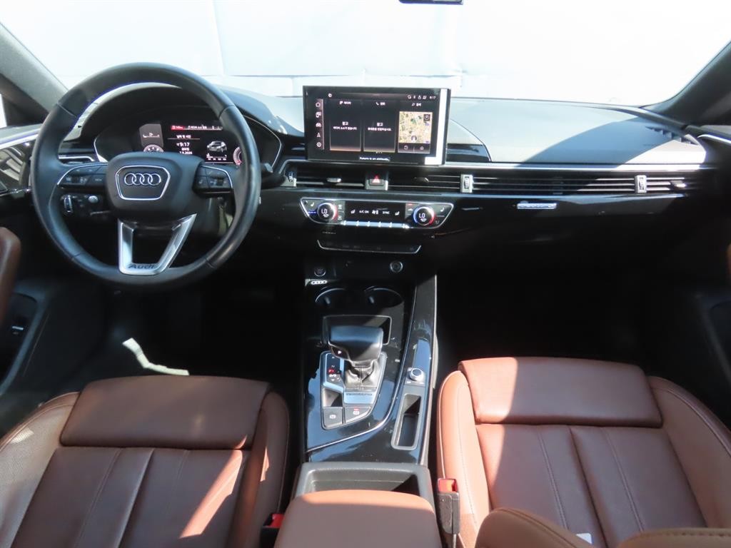 아우디 A5 A5 (F5) 40 TFSI 콰트로 프리미엄 스포트백 이미지 9