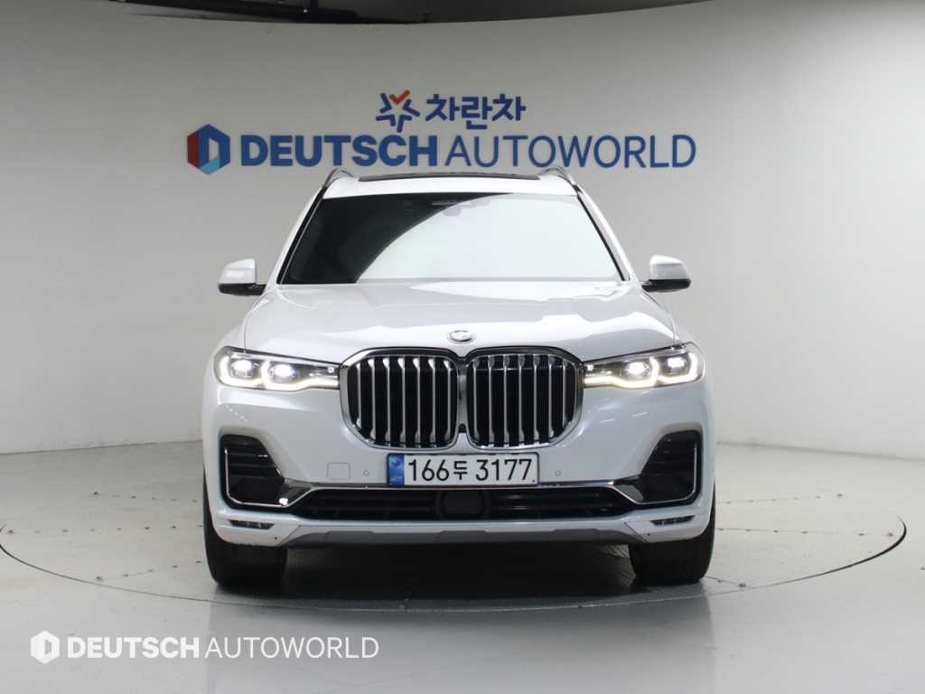 BMW X7 X7 (G07) xDrive 40i 디자인 퓨어 엑셀런스 6인승 이미지 3